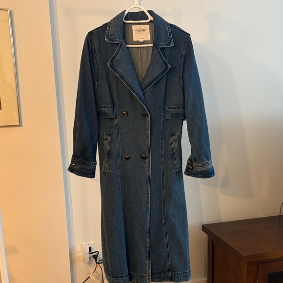 Jackets & Blazers - Double-Breasted Denim Coat